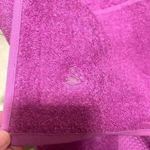 NWT Yves Delorme HUGE bath towel 36x62 in